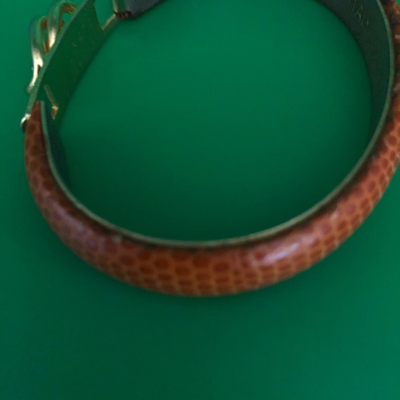 Italian gold plated and leather bangle bracelet - Picture 4 of 5